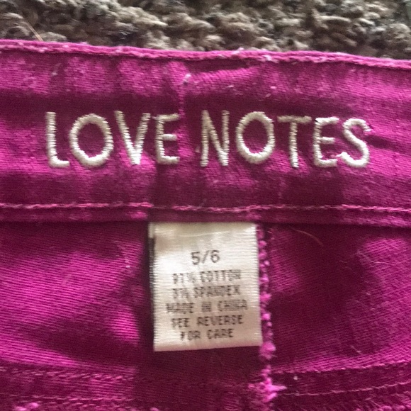 Short shorts - Picture 2 of 4